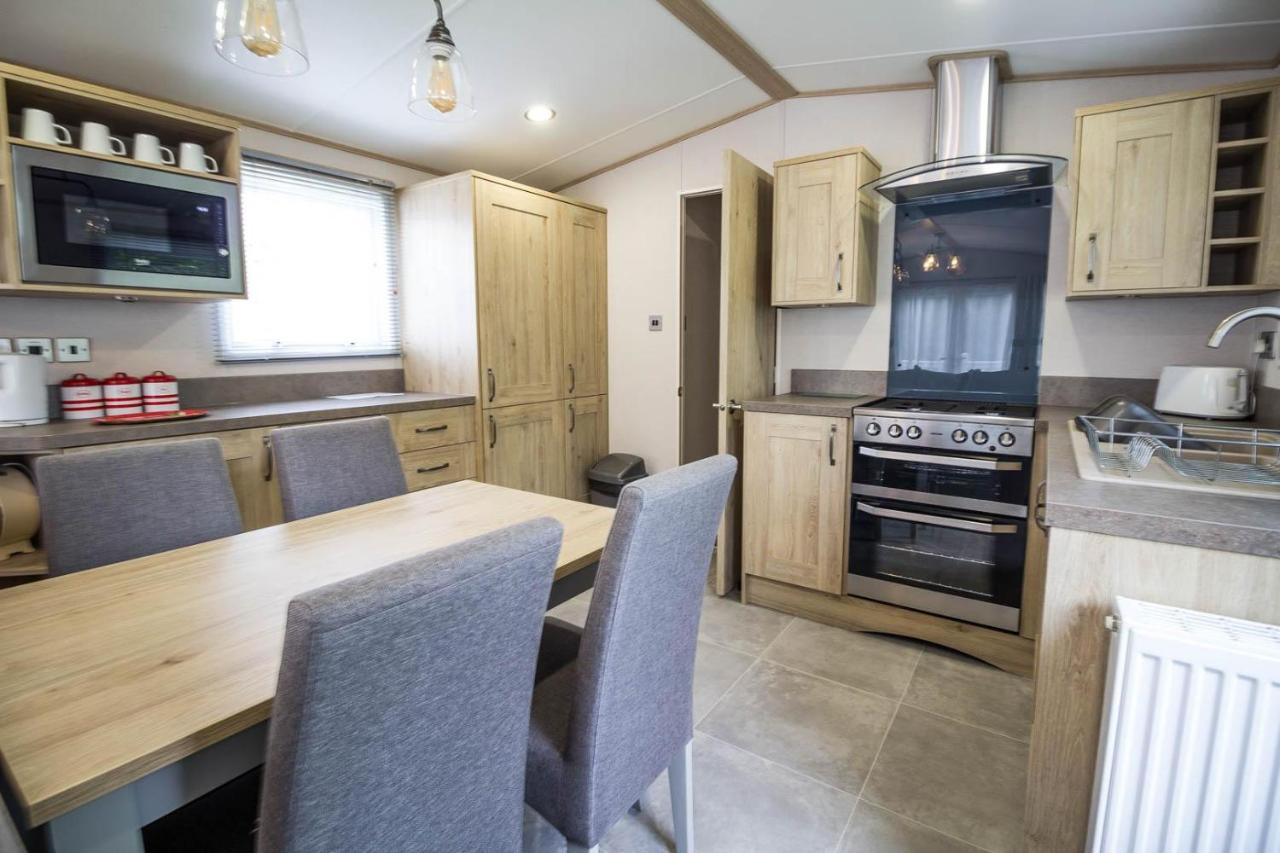 מלון סקגנס Beautiful 6 Berth Caravan With Decking At Southview Holiday Park Ref 33024O מראה חיצוני תמונה