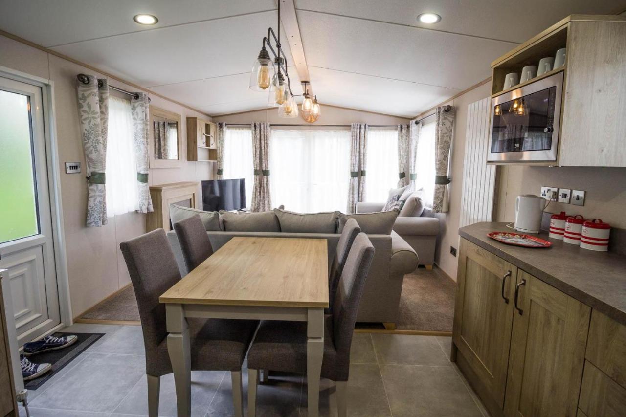 מלון סקגנס Beautiful 6 Berth Caravan With Decking At Southview Holiday Park Ref 33024O מראה חיצוני תמונה
