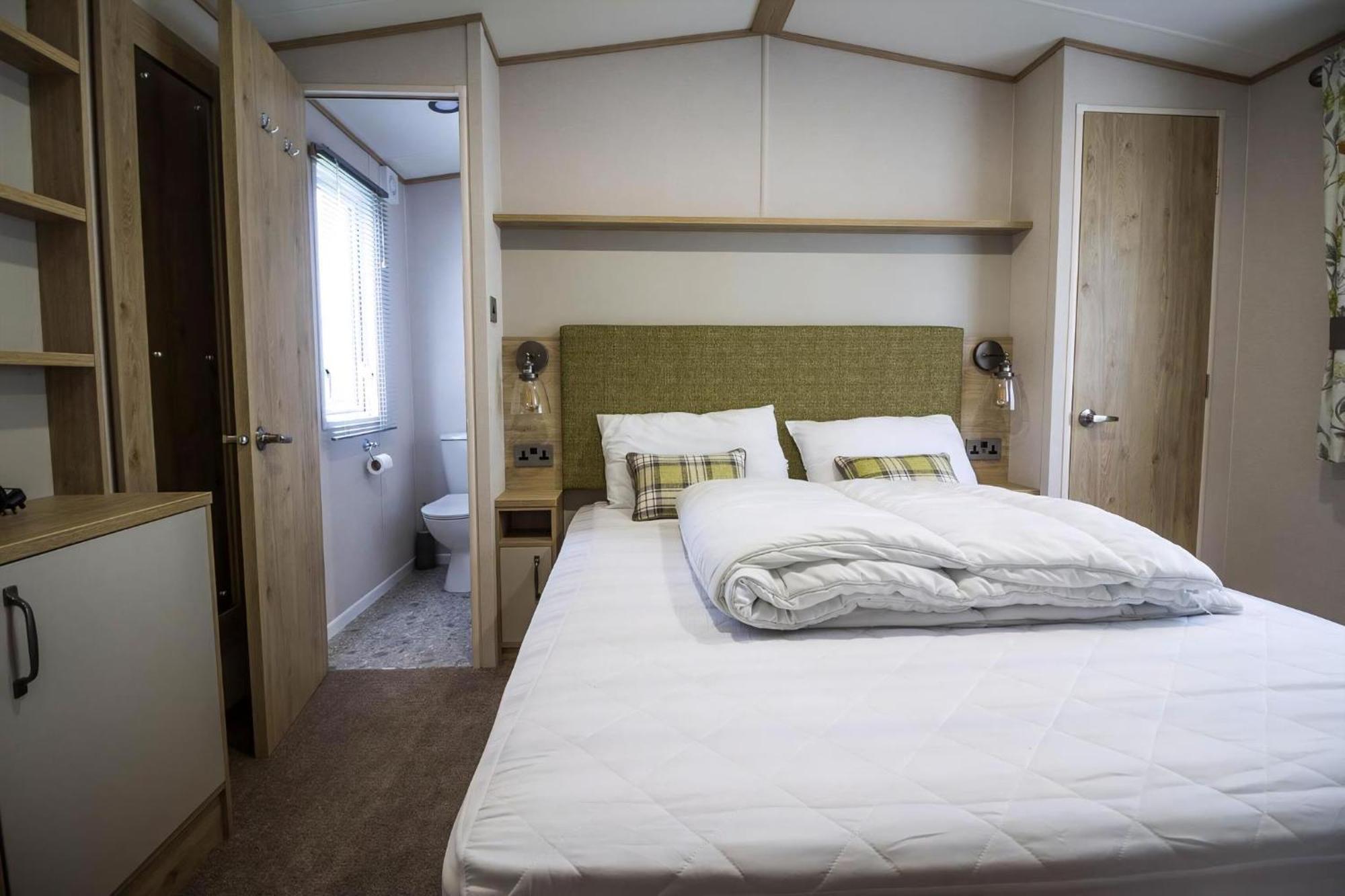 מלון סקגנס Beautiful 6 Berth Caravan With Decking At Southview Holiday Park Ref 33024O מראה חיצוני תמונה